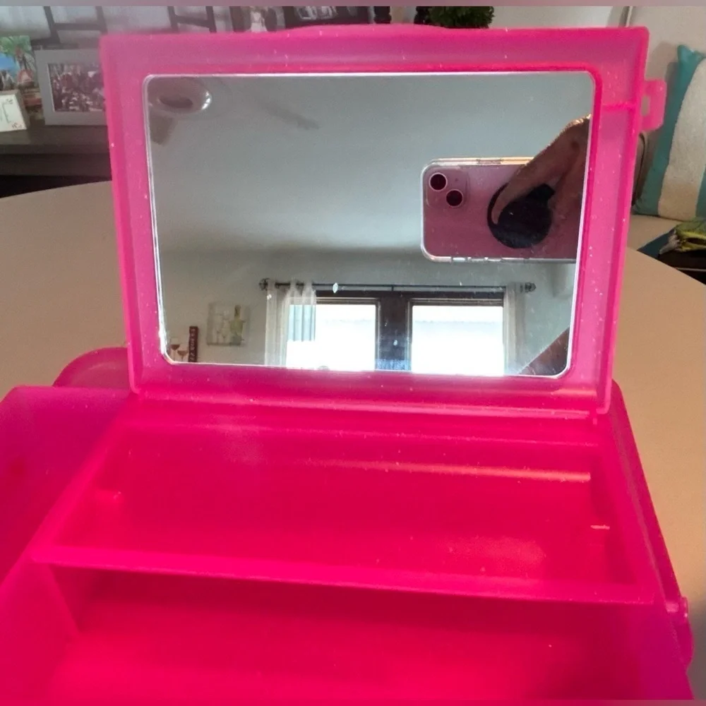 Caboodles go girl